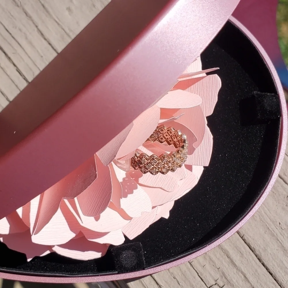 Blooming Rose Half Heart Gift Box Velvet Lining